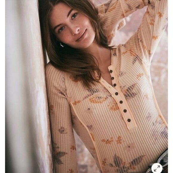 Free People Tops - NWT Free People Ribbed Long Bell Sleeve Floral Print Retro Henley Top